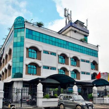 Hotel Ajay International Allāhābād Junction Zewnętrze zdjęcie