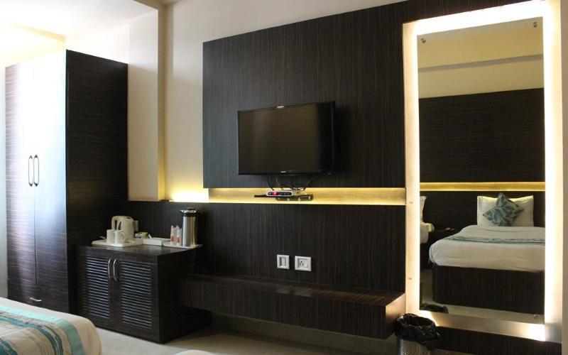 Hotel Ajay International Allāhābād Junction Zewnętrze zdjęcie